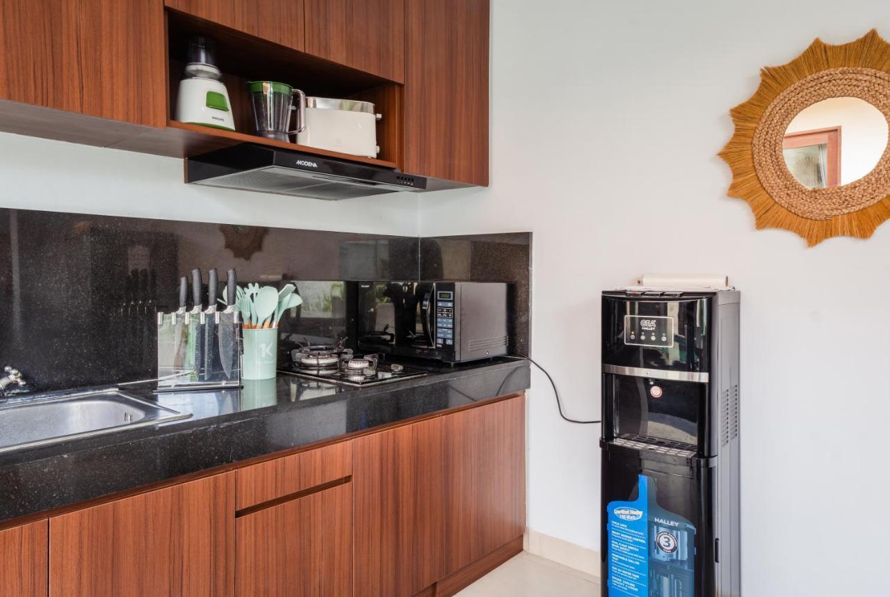 Cosy And Cheerful 2 Bedroom Villa 5Mins To Finns Canggu Екстериор снимка